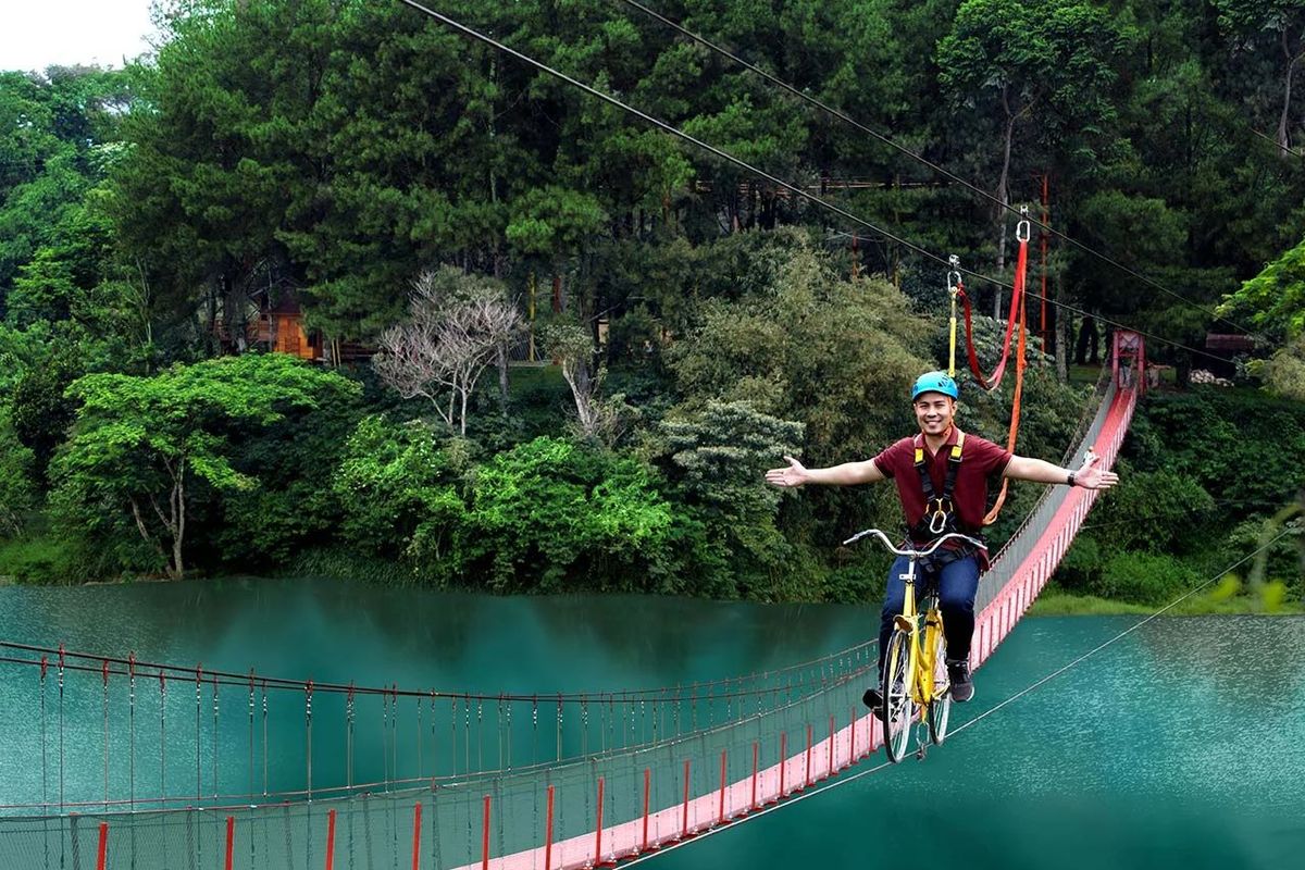 Jika kamu mencari destinasi wisata yang seru dan dekat dengan alam untuk mengisi liburan Natal dan Tahun Baru (Nataru), Lido Adventure Park bisa menjadi pilihan yang tepat.