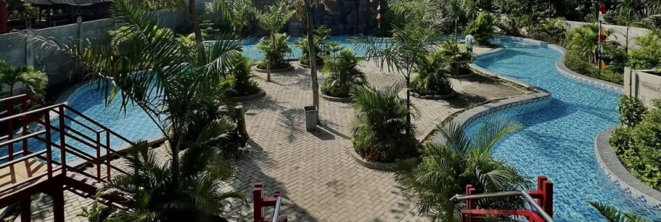 Tiga Bintang Firdaus Waterpark adalah salah satu destinasi wisata yang populer di Indramayu, sering menjadi pilihan keluarga untuk mengisi waktu liburan.