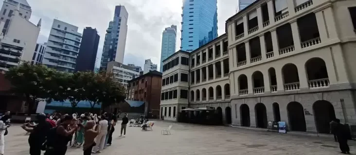 Hong Kong lebih dari sekadar pusat perbelanjaan atau kota dengan gedung pencakar langit. Kota ini menyimpan warisan budaya yang kaya, dengan sejumlah situs bersejarah yang menunggu untuk dieksplorasi.