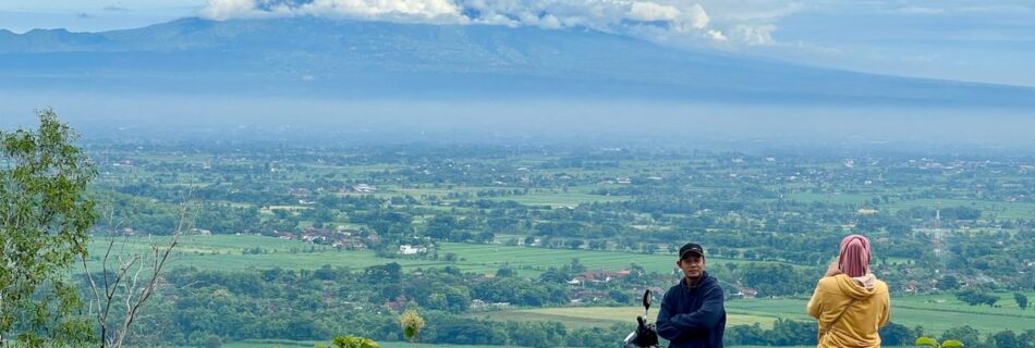 Jalan baru Clongop yang menghubungkan Kecamatan Gantiwarno di Klaten, Jawa Tengah, dengan Kecamatan Gedangsari di Gunungkidul, Daerah Istimewa Yogyakarta (DIY), kini telah selesai dibangun dan dapat dilalui.