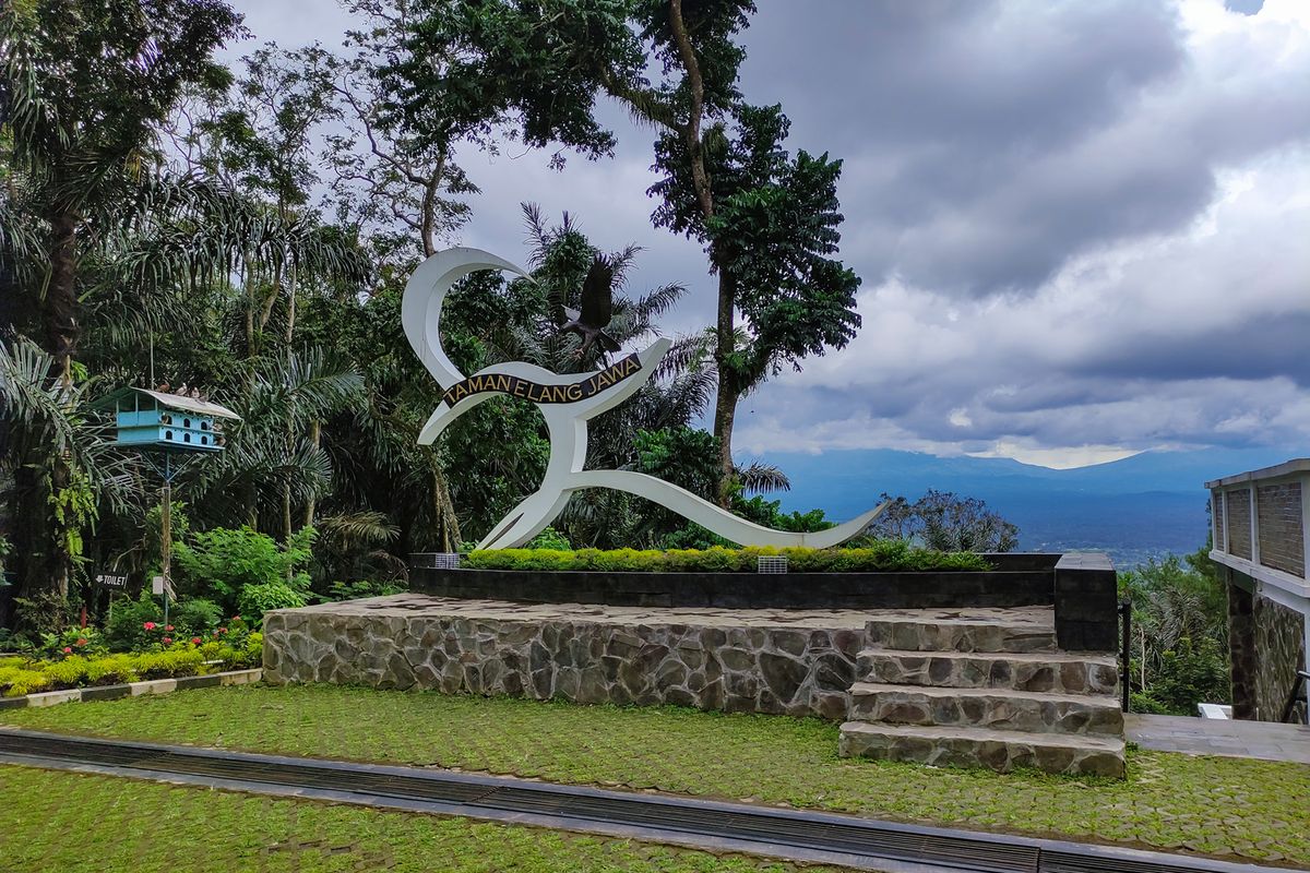 Wisata di Sekitar Lembah Tidar, Lokasi Retreat Kepala Daerah