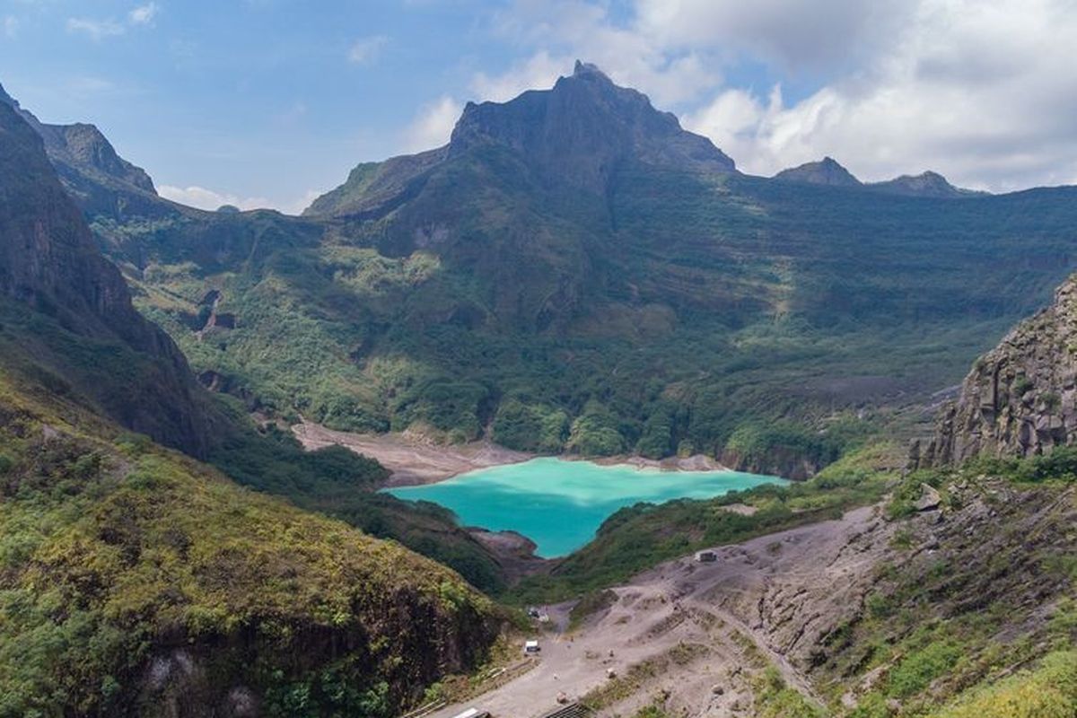 Menjelajahi Pesona Gunung Kelud: Panduan Mudah dari Kediri